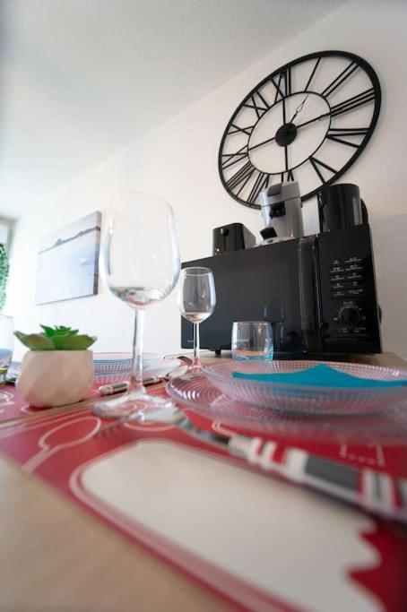 Fully Equipped Apartment St Charles Train Station Marselha Exterior foto